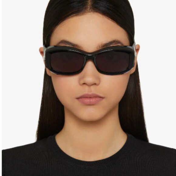 NEW GV40044U 01A GIVENCHY WOMEN SUNGLASSES BLACK EYEWEAR GIVENCHY - Picture 1 of 11